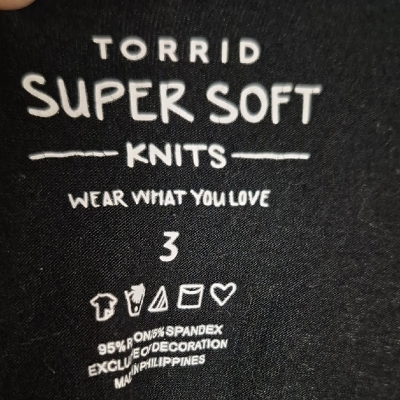 Torrid Charcoal Long Sleeve Tunic - Picture 2 of 4